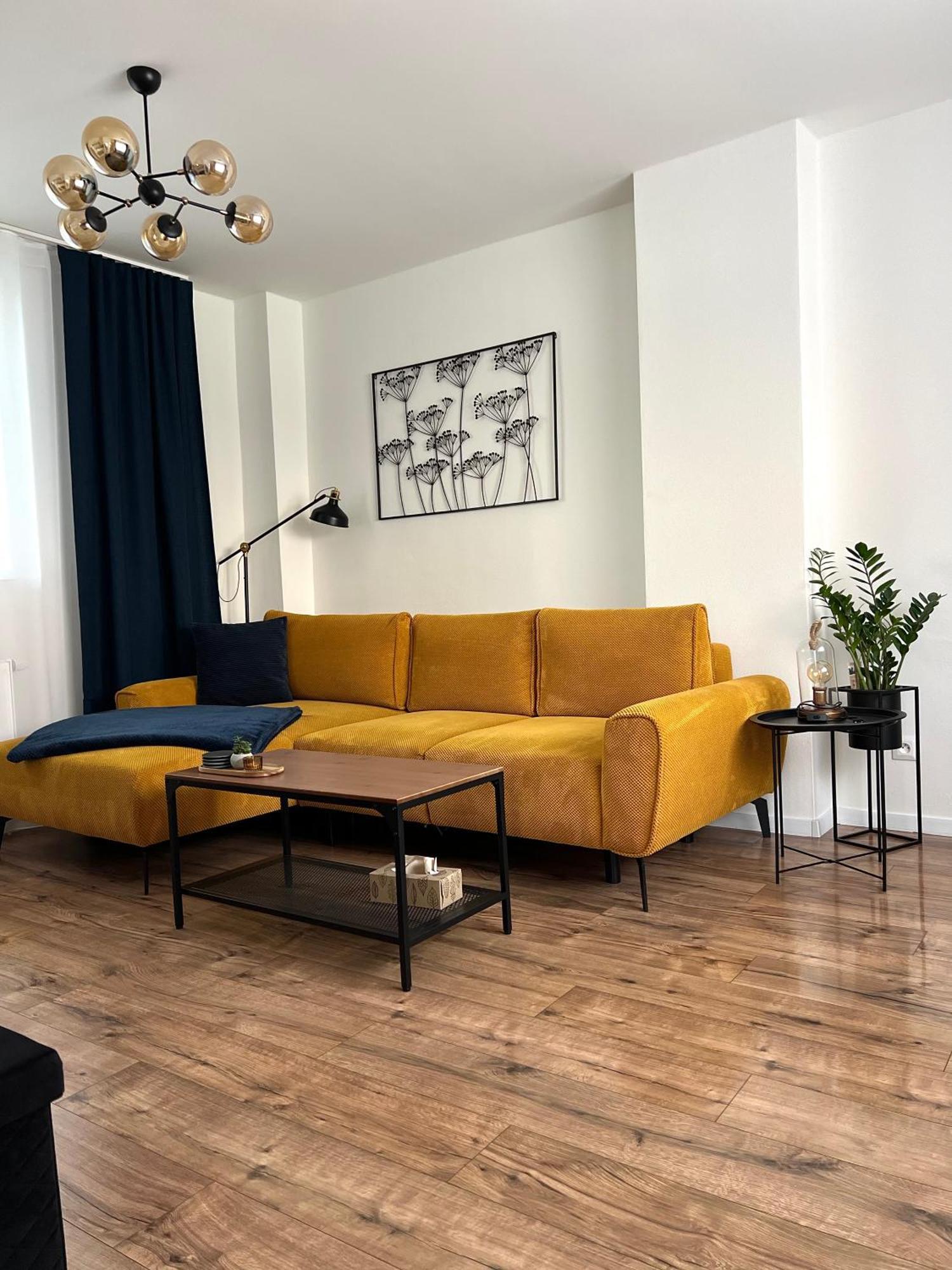 Apartment R&L Lazovna Apt 1 - Old Town And Parking Банська Бистриця Екстер'єр фото